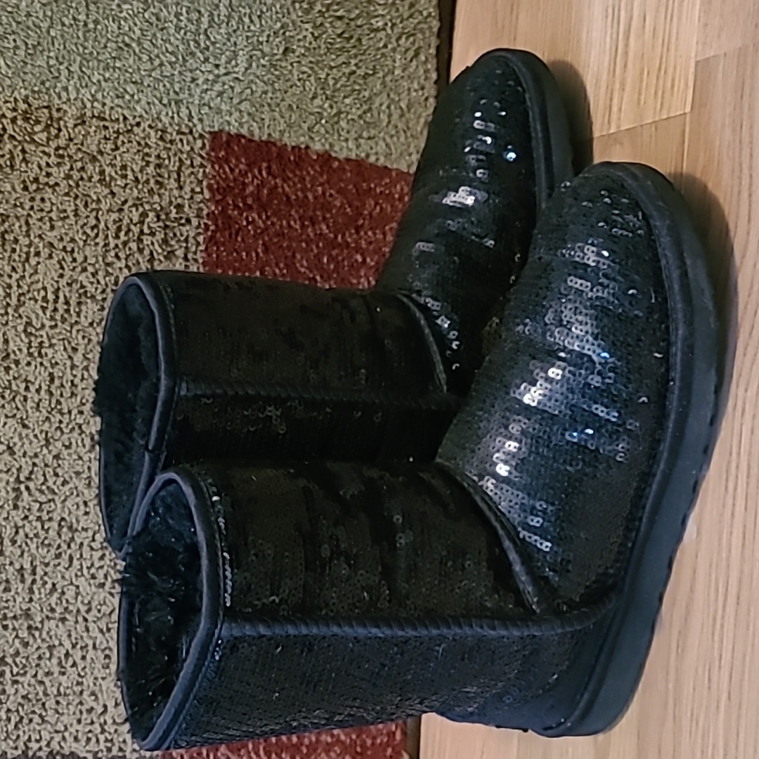 Sequins Uggs